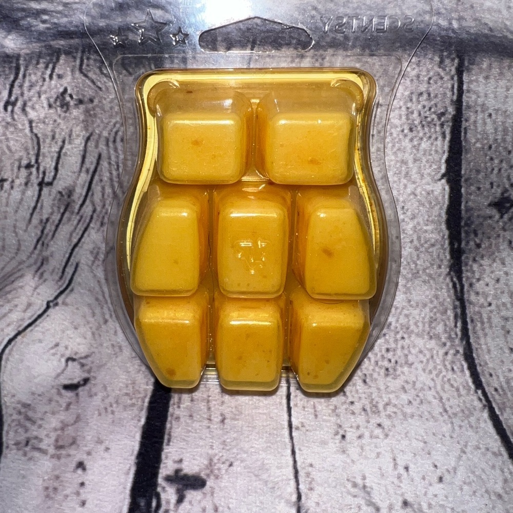 Scentsy‎ Discontinued Apple Butter Frosting Wax Warmer Bar - Picture 2 of 4